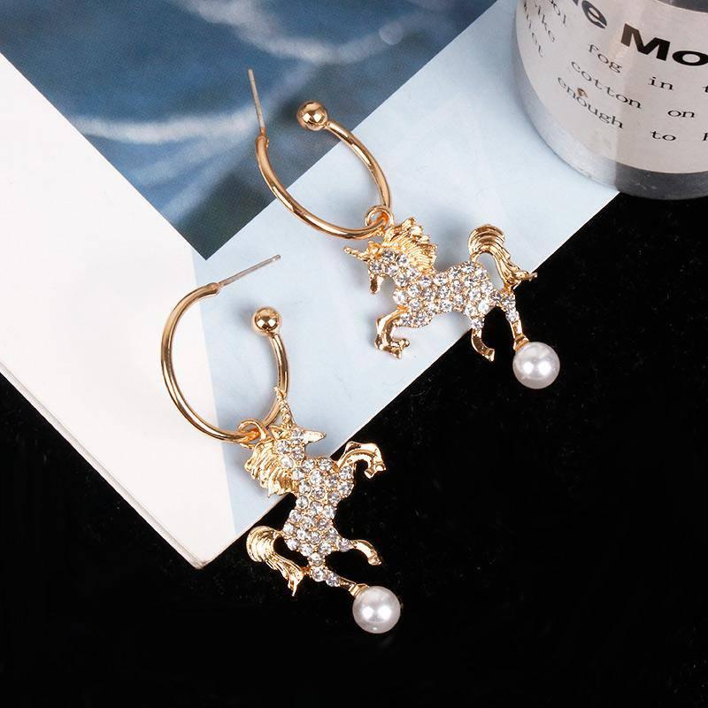 Boucles d'Oreilles Licorne<br> Créoles - Une Licorne