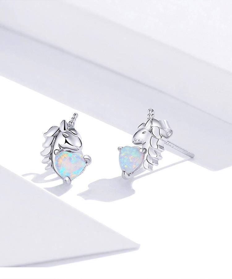 Boucles d Oreilles Licorne<br> Fillette - Une Licorne