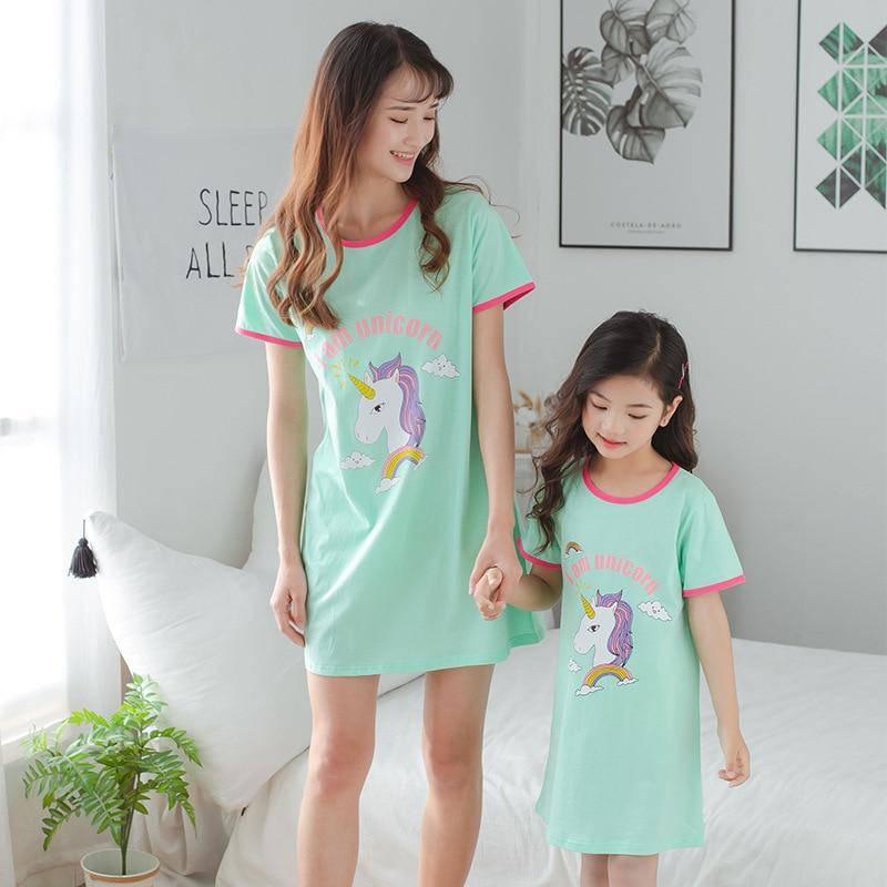 Chemise de Nuit Licorne Mère/Fille - Une Licorne