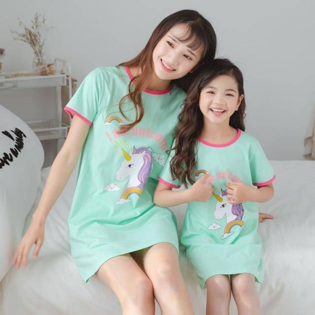 Chemise de Nuit Licorne Mère/Fille - Une Licorne